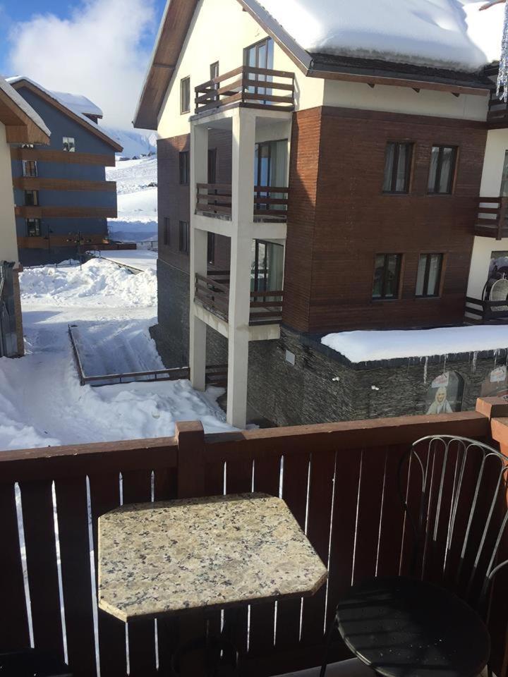Redco №1 Apartament Gondola Lift Daire Gudauri Dış mekan fotoğraf