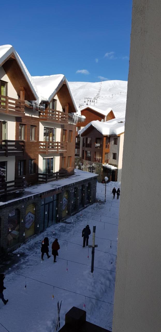 Redco №1 Apartament Gondola Lift Daire Gudauri Dış mekan fotoğraf